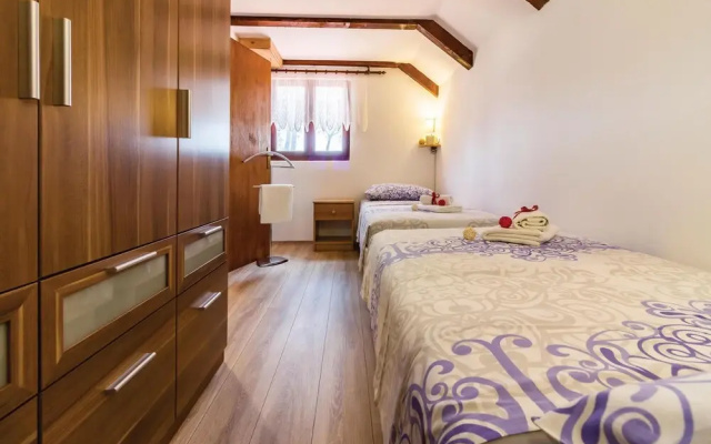 Awesome Home in Vodnjan With Wifi and 2 Bedrooms