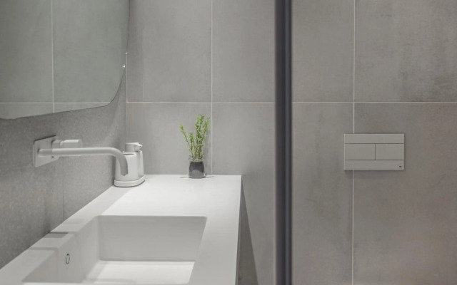 12 Shimon HaTzadik - By Beach Apartments TLV