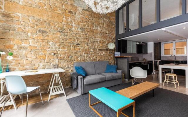 Dify Le Lodge D'ainay