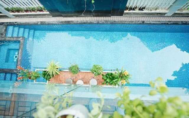 5 Bedrooms Pool Villa w Karaoke