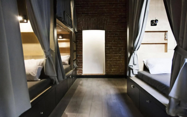 Sputnik hostel & personal space