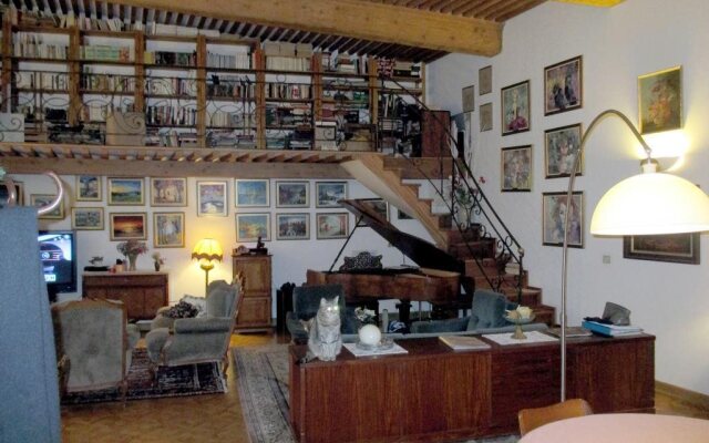 Dolphin's B&B