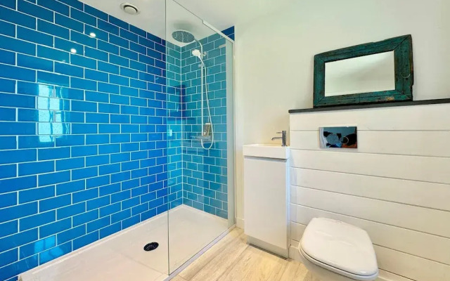 Seawynds Family Home With Far-reaching Sea Views