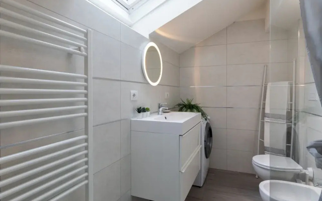 notaMi - Bright Attic M4 - 2 Bedrooms
