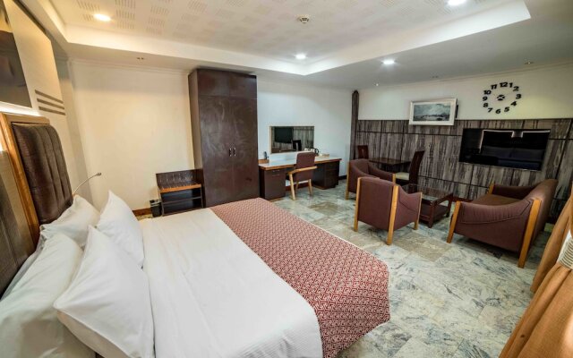 Alphaplus Apartments