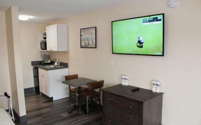 Rodeway Inn & Suites