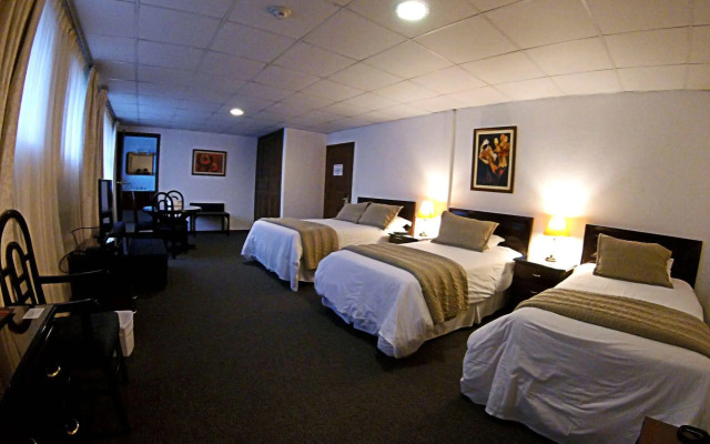 Hotel Embassy