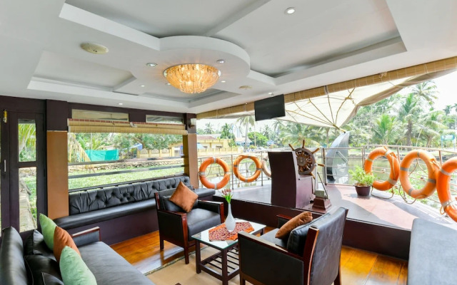 Oyo 22118 Houseboat Swan 2 Bhk Private