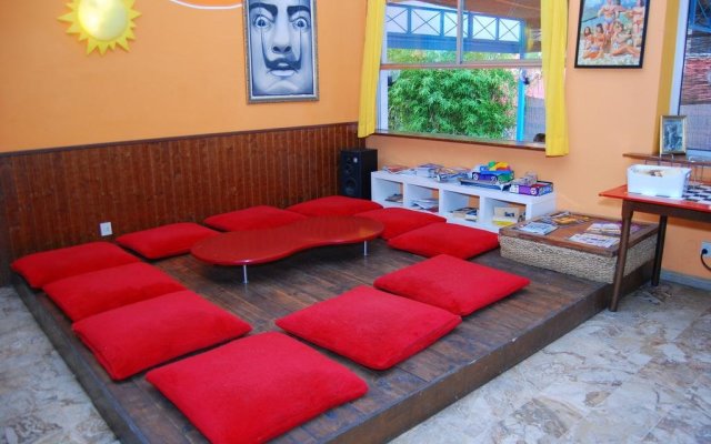 Sunflower Beach Backpacker Hostel