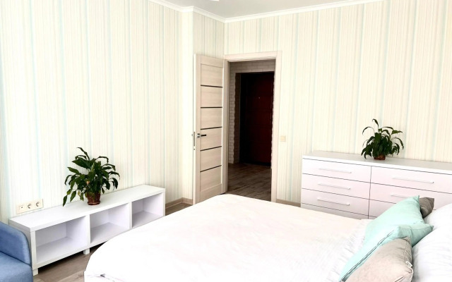 Beautiful apartment in a new building in the center