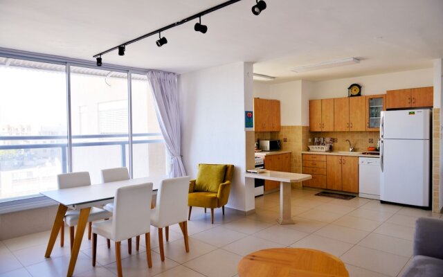 Isra Home Apartment Jabotinsky 8