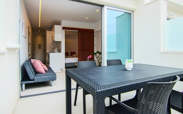 Phaedrus Living: Seaside Luxury Flat Harbour 102