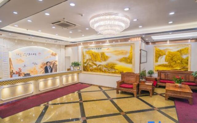 Chun Shang Hotel (Zhuhai Gongbei Port Pedestrian Street)