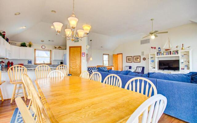 1240 Whale Song I Ocean View