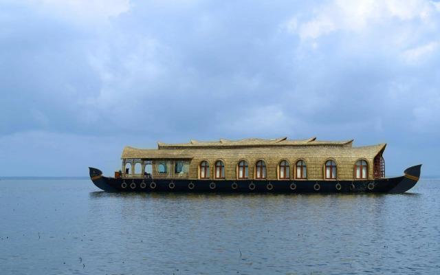 Kumarakom Lake Resort