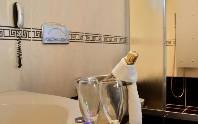Olympia Golden Beach & Spa