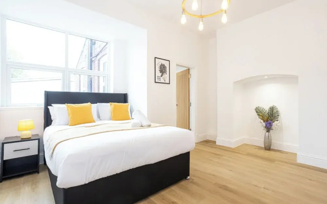 Flat 2 15 Longley Road