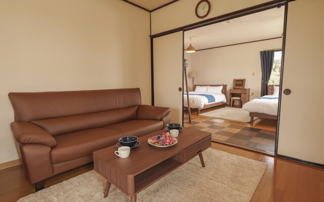 Maru House