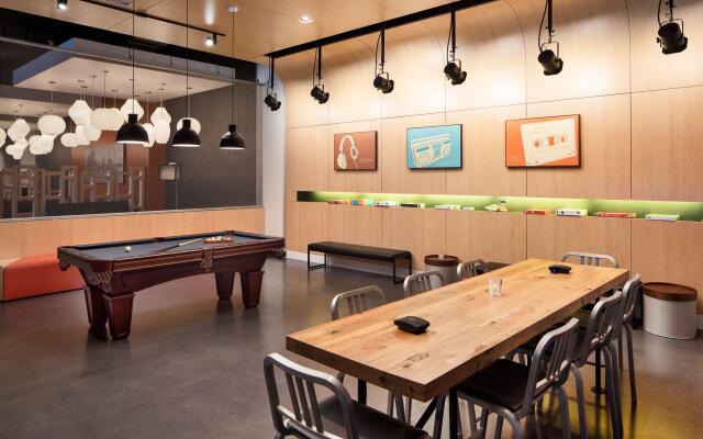 Aloft Seattle Sea-Tac Airport