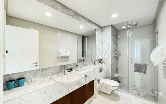 Shanghai West Nanjing RD 3Bed 1Min Metro