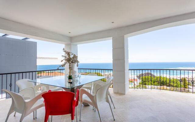 Casa Blanca - Camps Bay