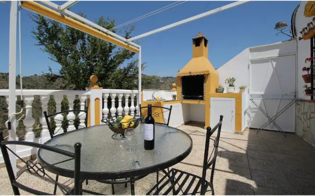 1090 Villa las Flores