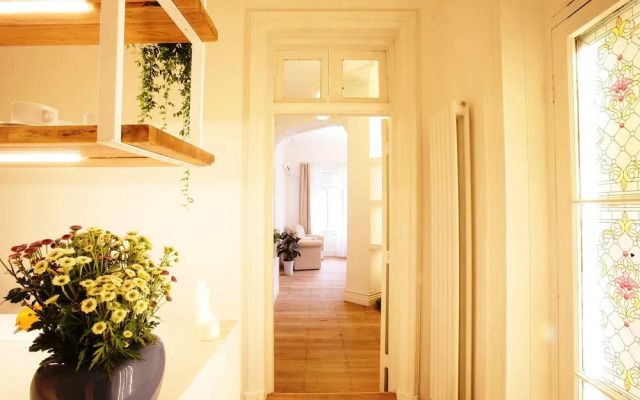 Wonderland French Concession Rong's home
