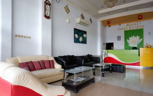 RedDoorz near Kamali Beach Bau Bau