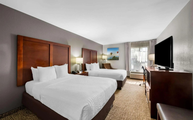 Clarion Pointe Apex – Holly Springs