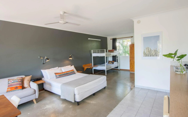 Motel Nomad Cairns – Guest Rooms – Cairns