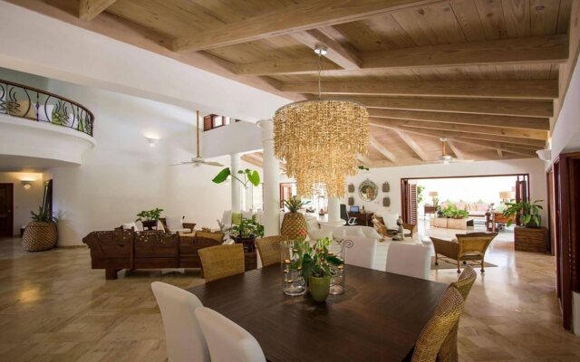 Villa Las Piñas