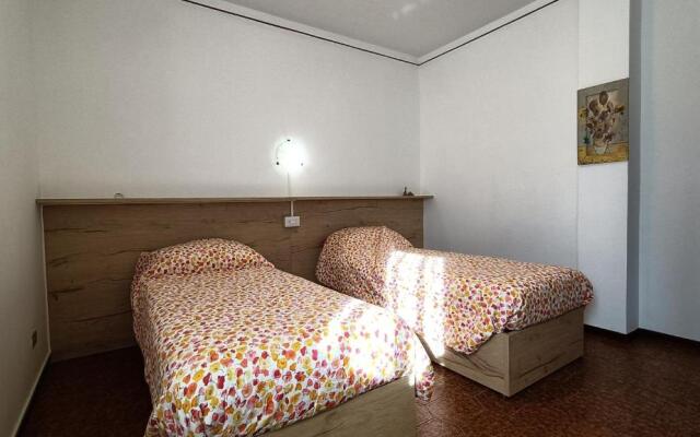 Apartment with garden, lake view and parking - Larihome A15