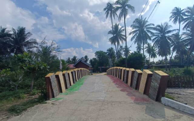 OYO 90799 Sharhan Residence