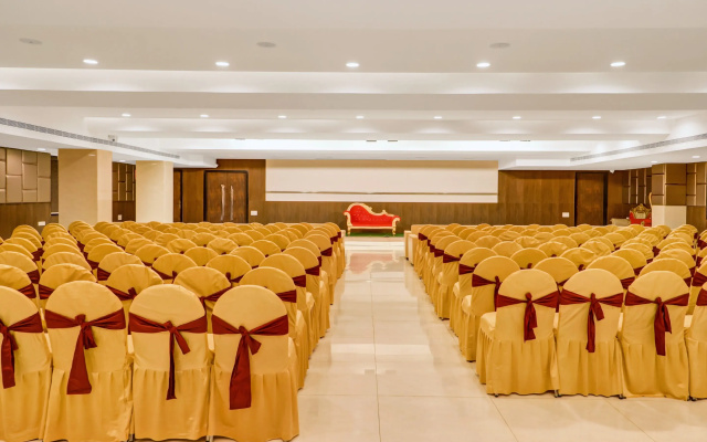 Super Hotel  O S Grand Bolarum