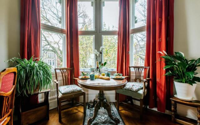 Luxury Suite in Cardiff City Centre + Secure Parking