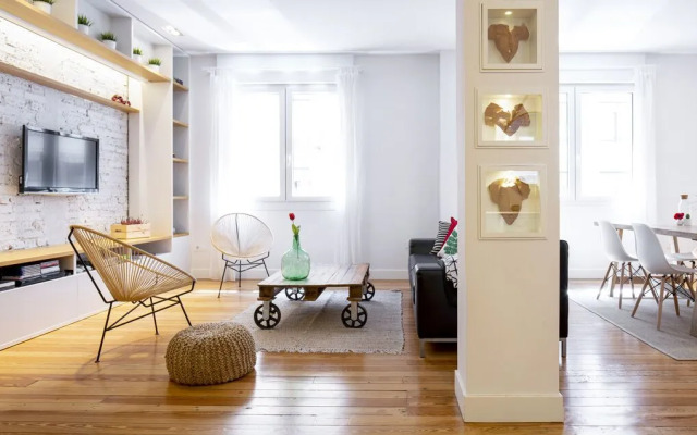 Great Location Nearby Plaza Moyua and Guggenheim