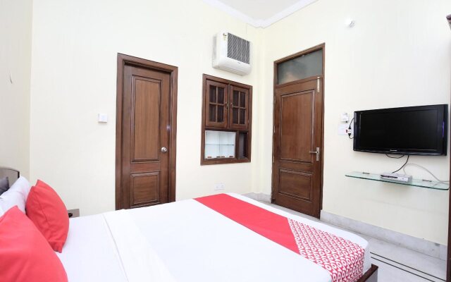 Hotel Dhingra Residency