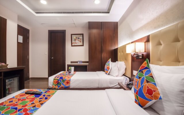 FabHotel Sarita Vihar