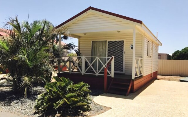 Outback Oasis Caravan Park