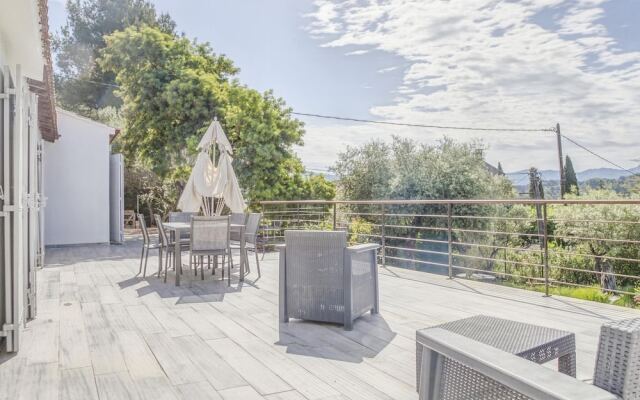 Villa in La Cadiere-d'azur With Private Pool