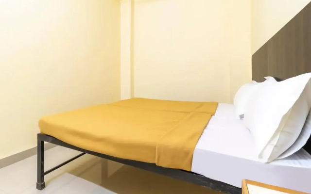 Shree Gajanan by OYO Rooms