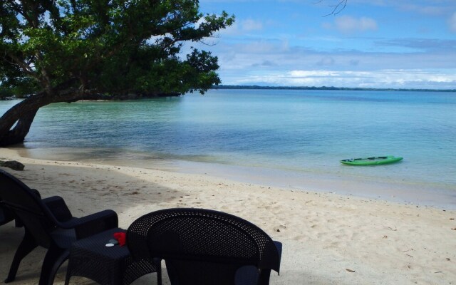 Sunrise Beach Cabanas Eco-Resort