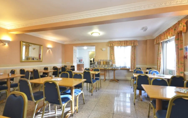 Berkeley Court Hotel