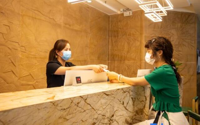 AiDePinYue Hotel (Xinzheng International Airport)