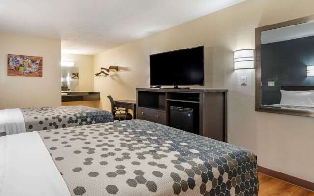 Quality Inn & Suites Columbus West