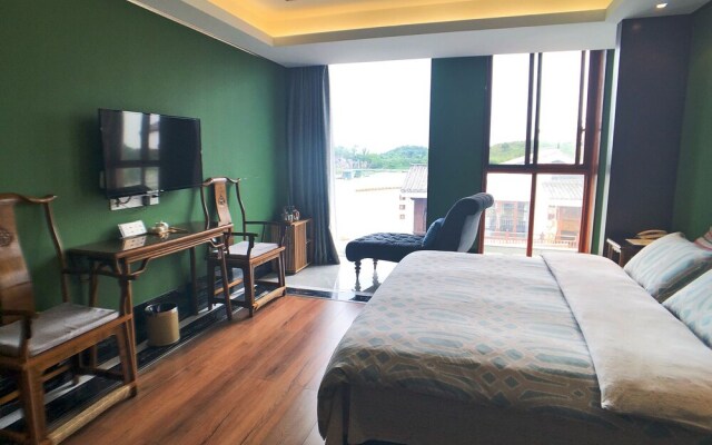 Qiancuihang Art Hotel