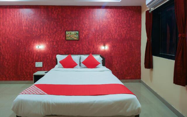 OYO 60657 Hotel Nobel Executive