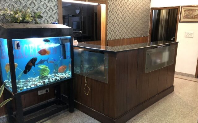OYO Rooms Near Huda City Centre