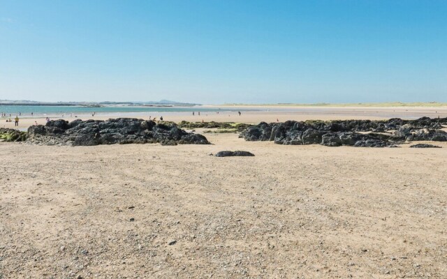 10 Pen Llanw Tides Reach