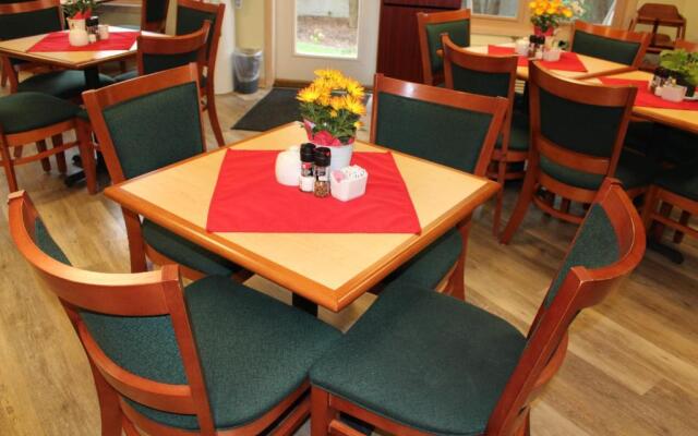 Mill Creek Hotel